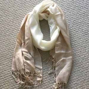 Lightweight two-toned scarf